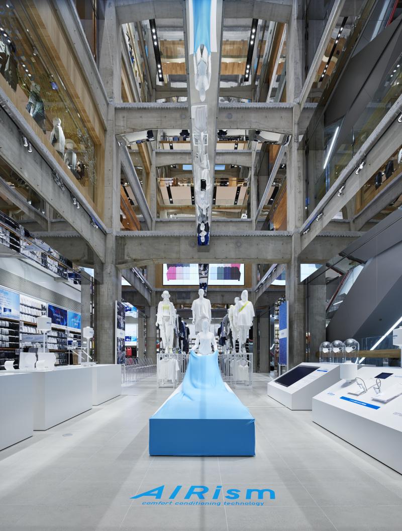 UNIQLO TOKYO