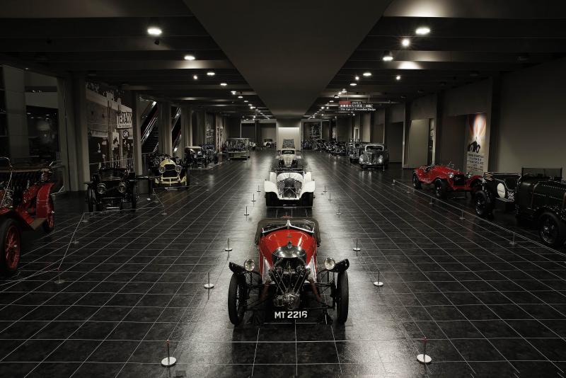 トヨタ博物館 本館