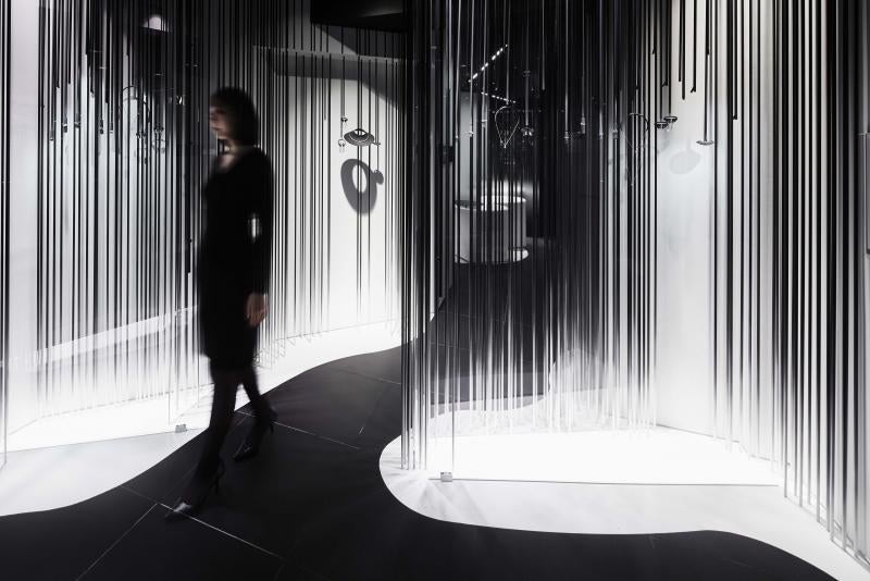 小寺智子氏が手がけるジュエリーブランド初の直営路面店 TOMOKO KODERA CONCEPT SHOP