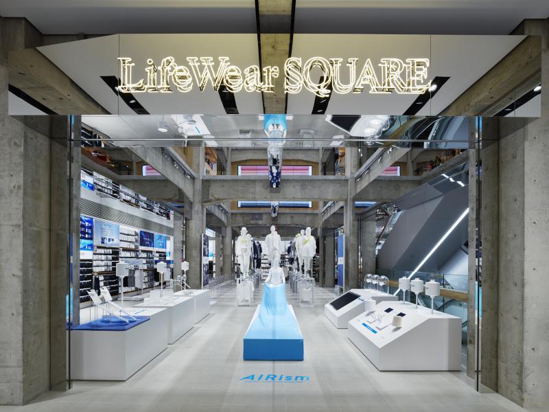 UNIQLO TOKYO