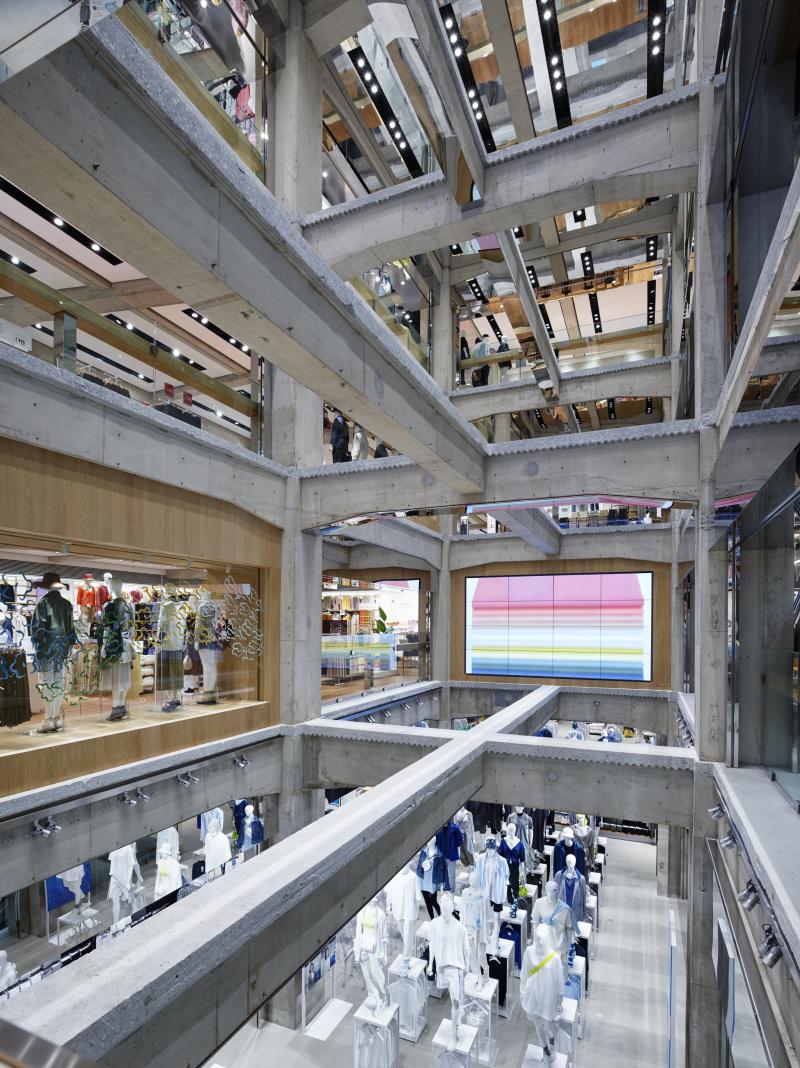 UNIQLO TOKYO