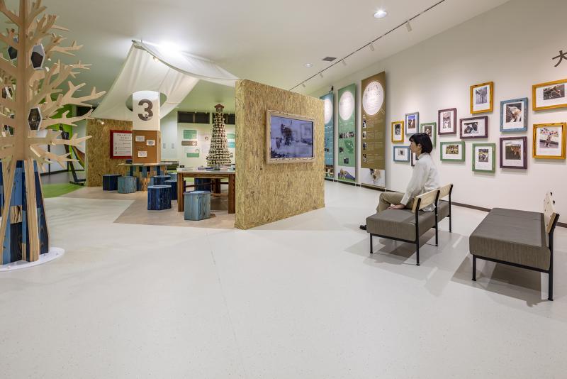 大館市観光交流施設「秋田犬の里」