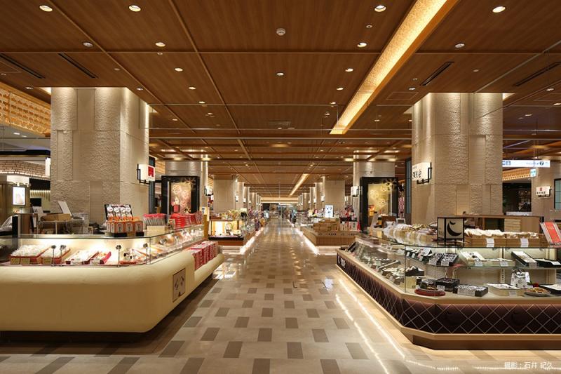 博多エキナカ『マイング』(マイング広場)