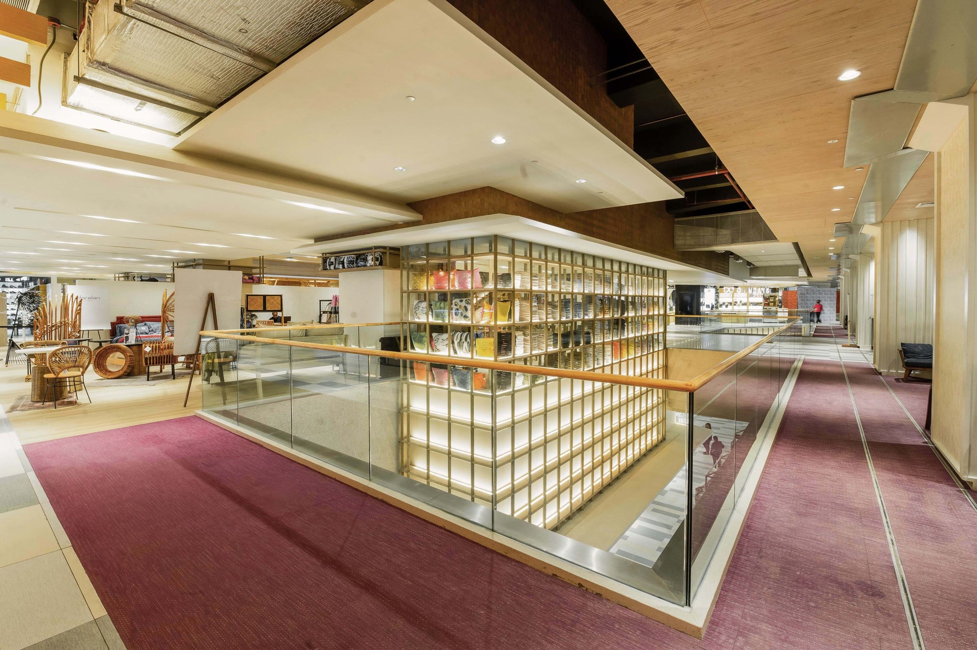 MITSUKOSHI BGC