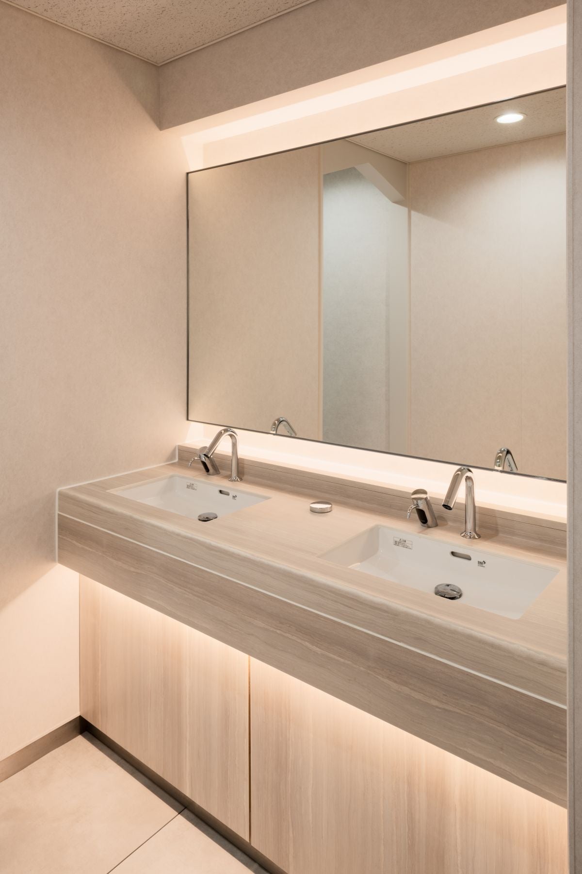 Nishi-Shinjuku Prime Square renovation