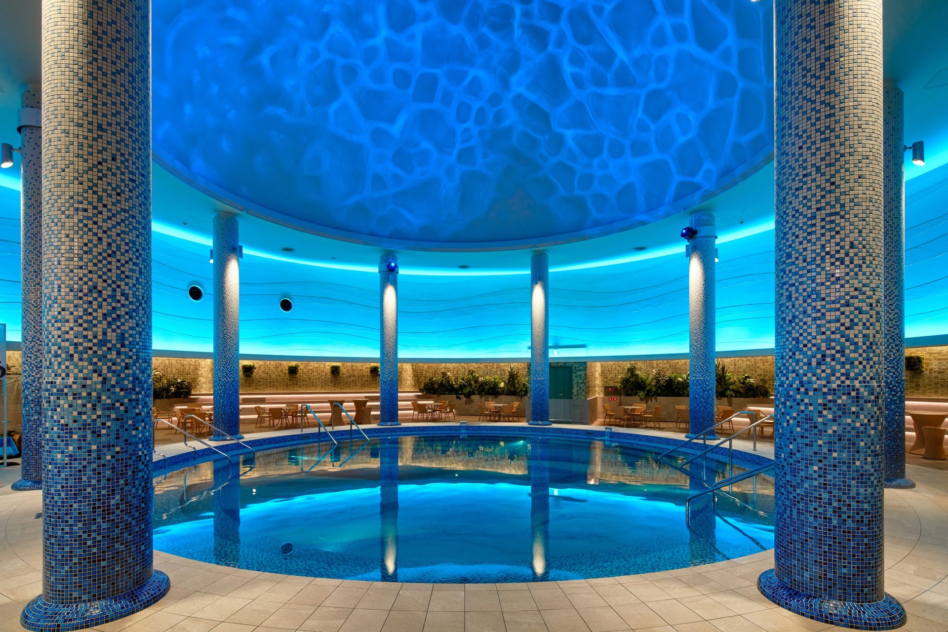 上質なホテル＆リゾートの要素を掛け合わせた新しい施設　スパワールドホテル＆リゾート