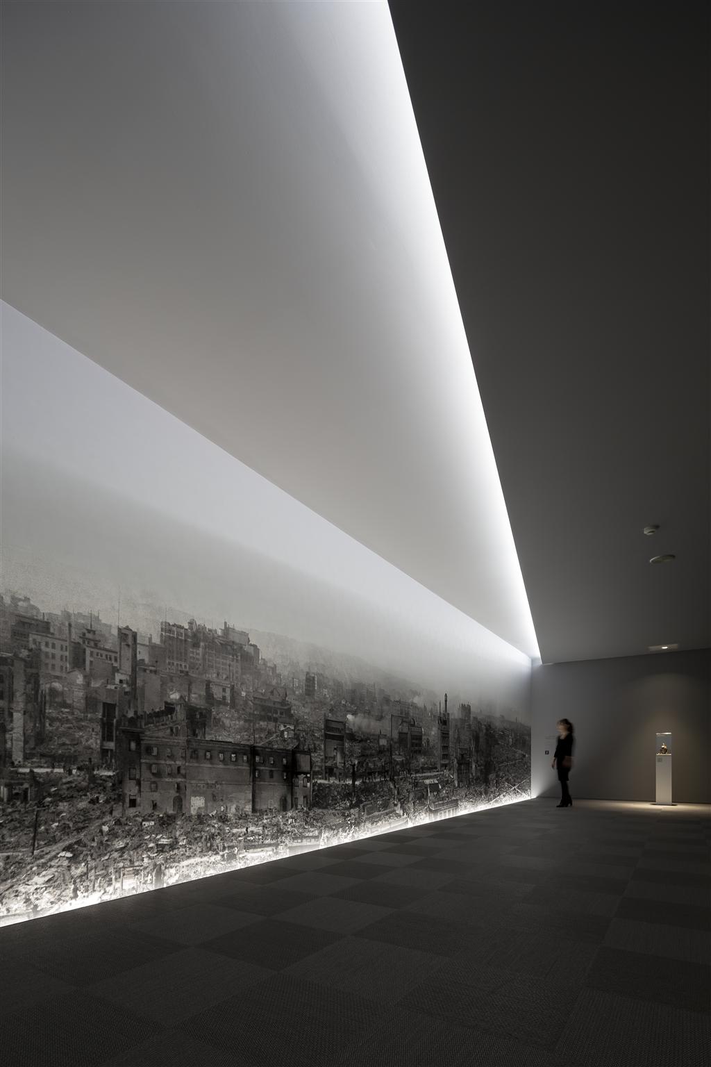 大阪国际和平中心