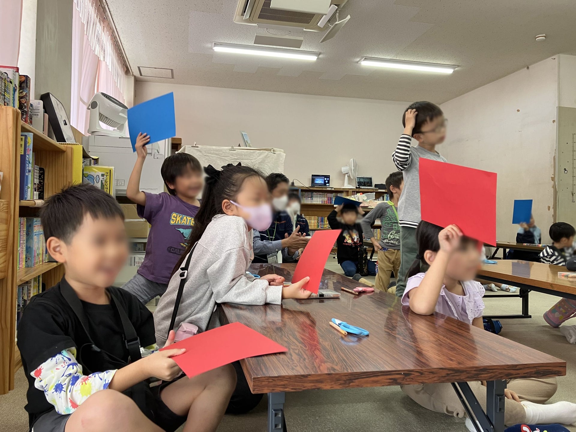 浜松市放課後児童会×浜松科学館「みらいーら」ワークショップ ~身近なもので科学を感じてみよう~