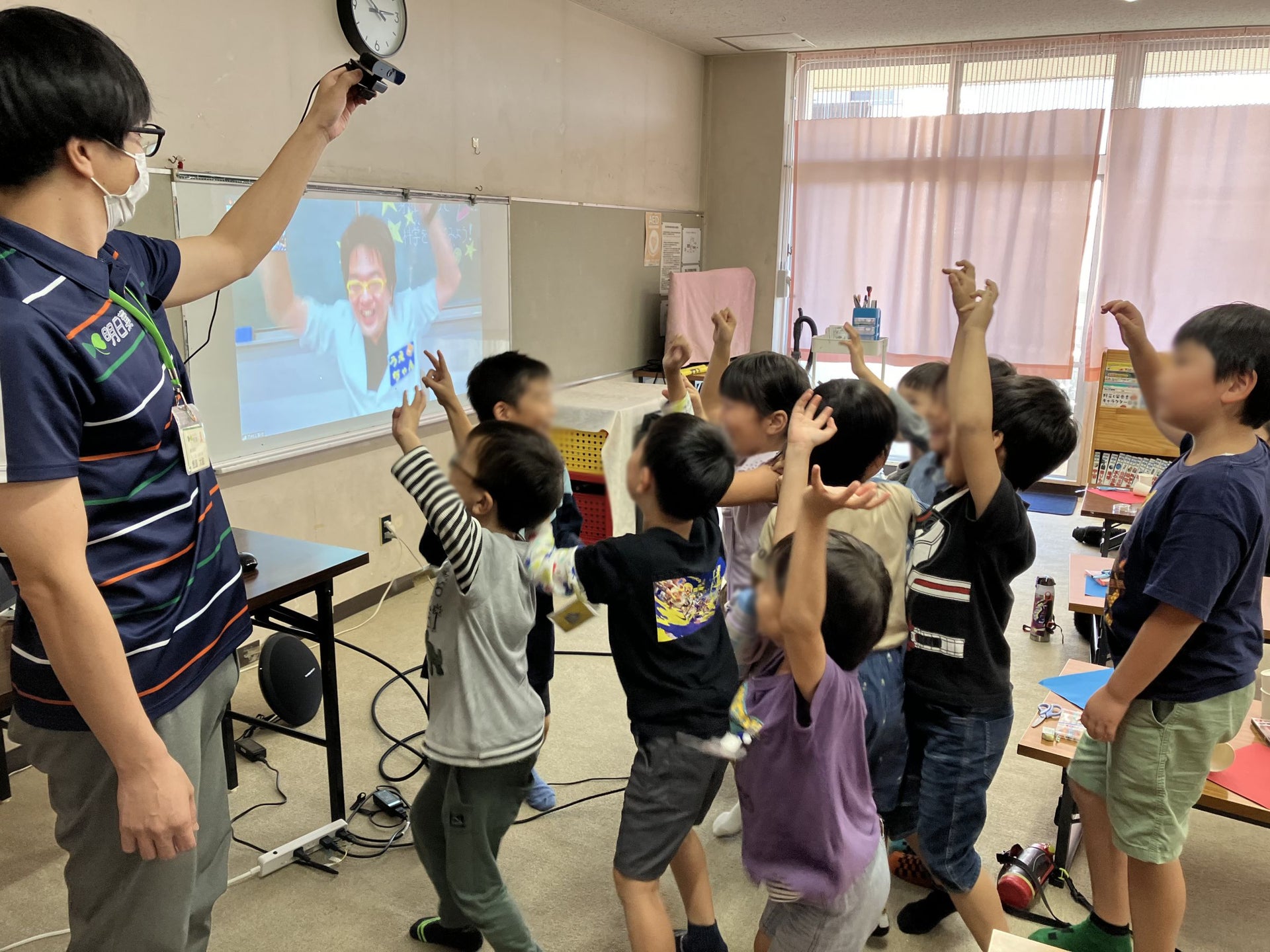 浜松市放課後児童会×浜松科学館「みらいーら」ワークショップ ~身近なもので科学を感じてみよう~