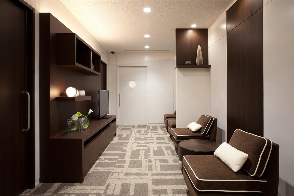 Shinagawa Cosmetic Surgery Shinjuku Island Tower / Shinagawa Skin Clinic Shinjuku Island Tower / Shinjuku Mental Clinic Island Tower