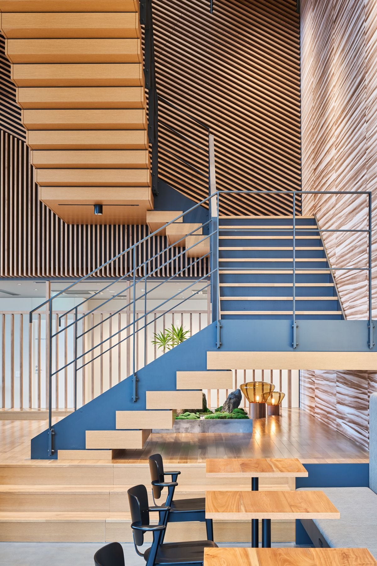 弥富市物流施設