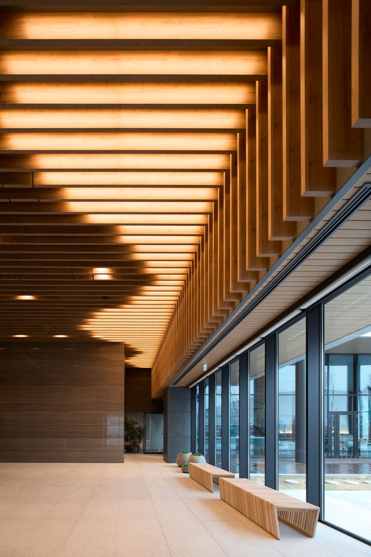 弥富市物流施設