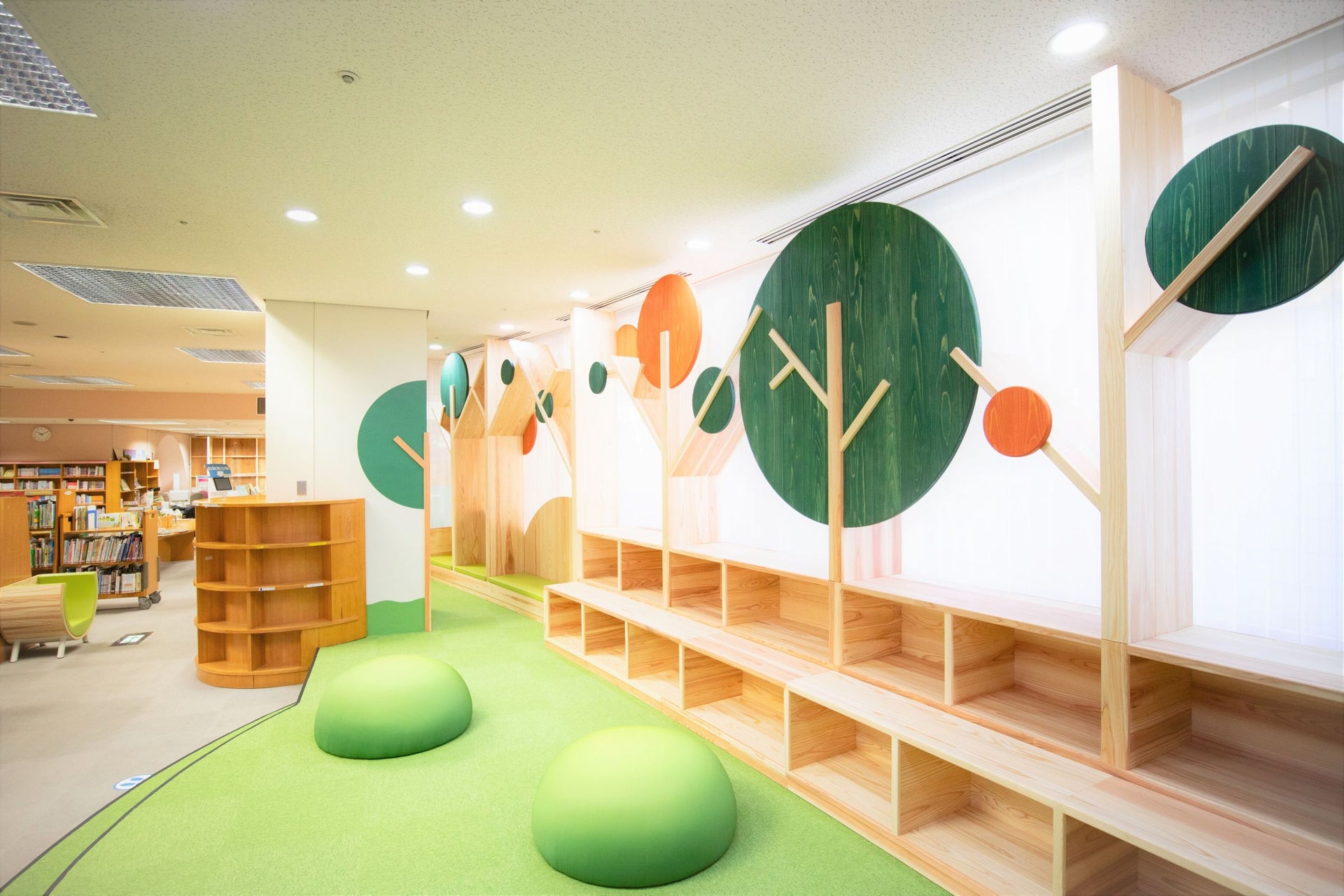 中野区立中央図書館児童コーナー