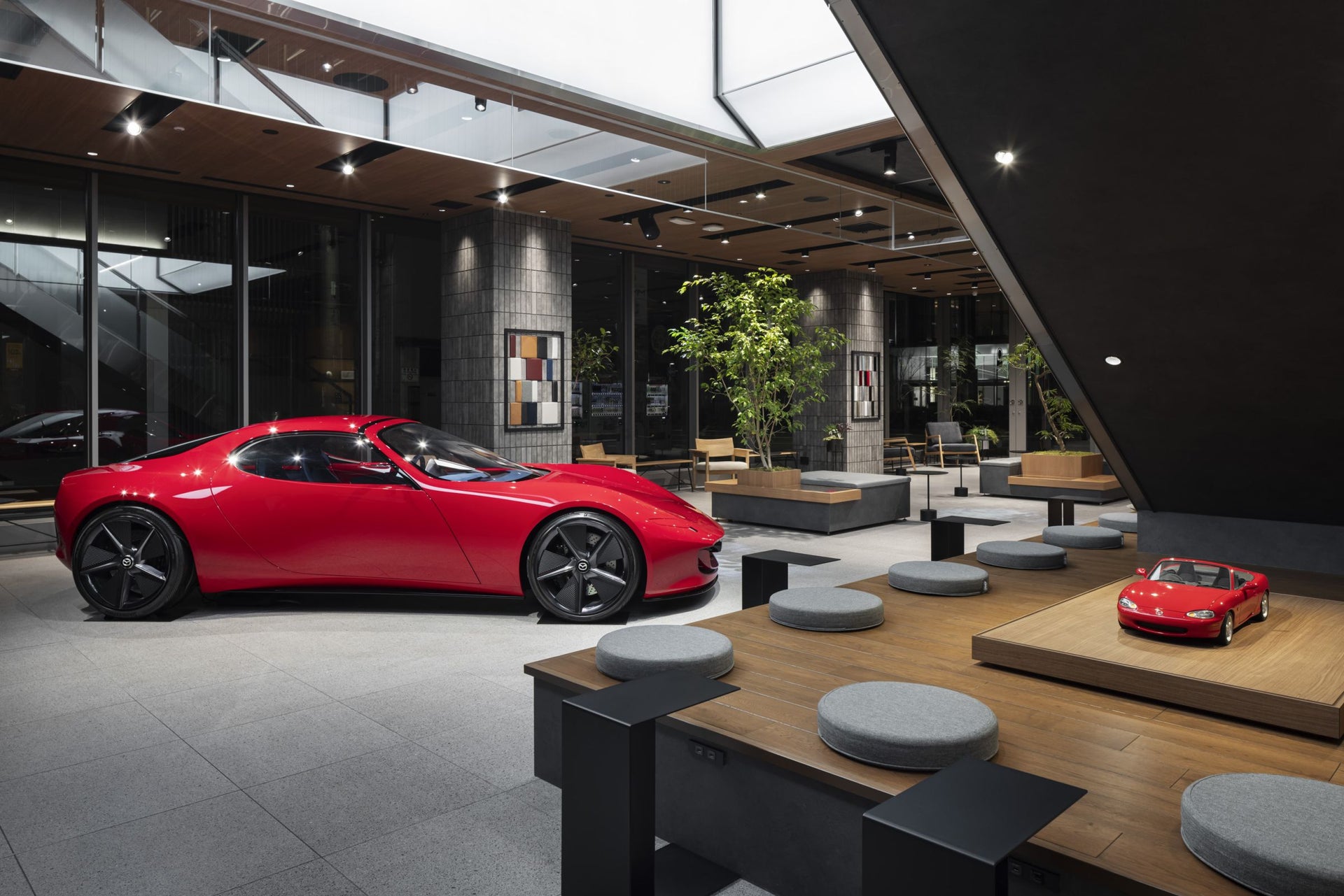 MAZDA TRANS AOYAMA6