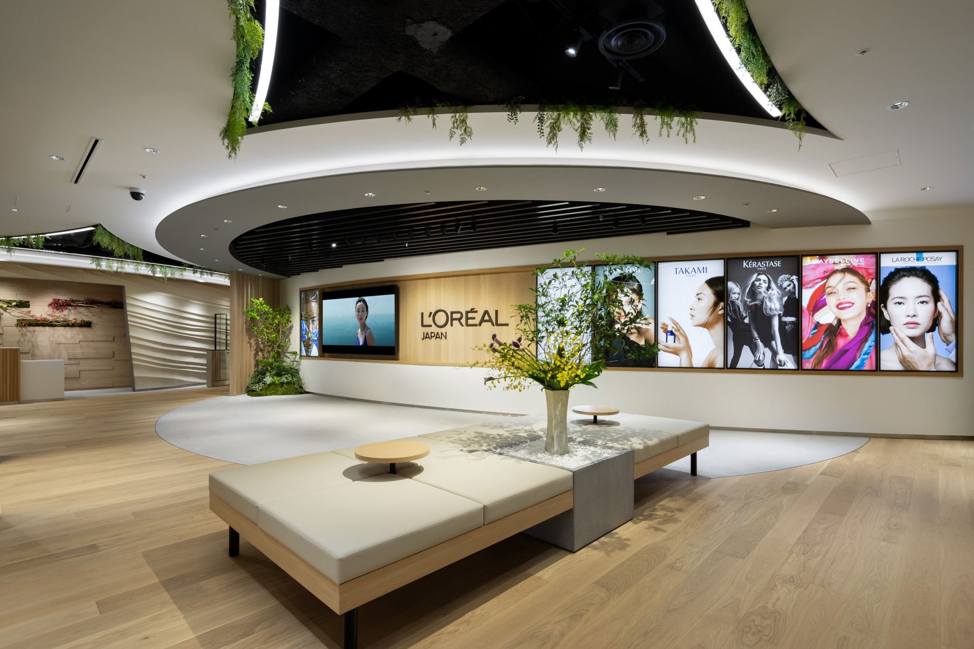 日本ロレアル本社オフィス 「ビューティーバレー」