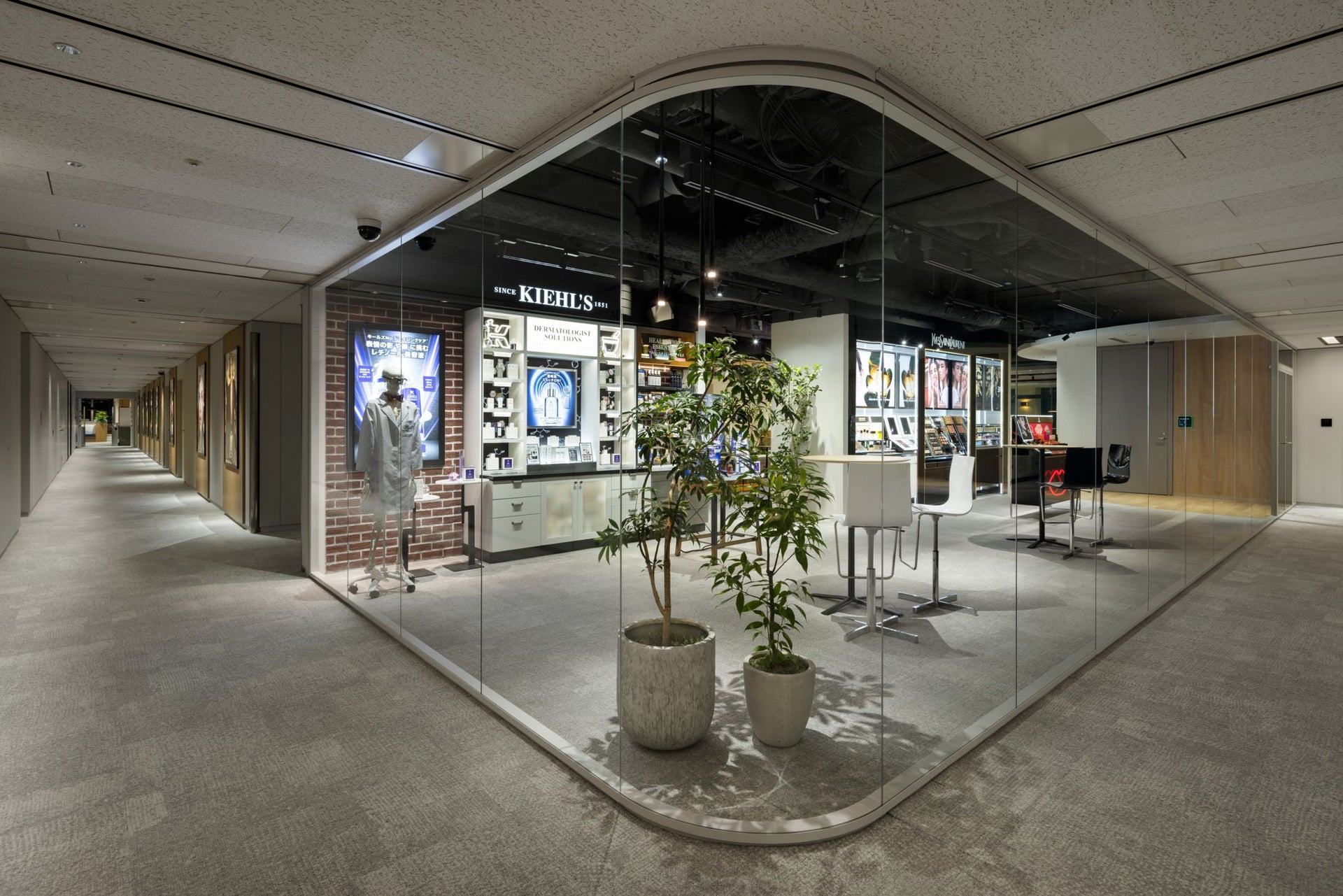 L'Oréal Japan Head Office Office "Beauty Valley"