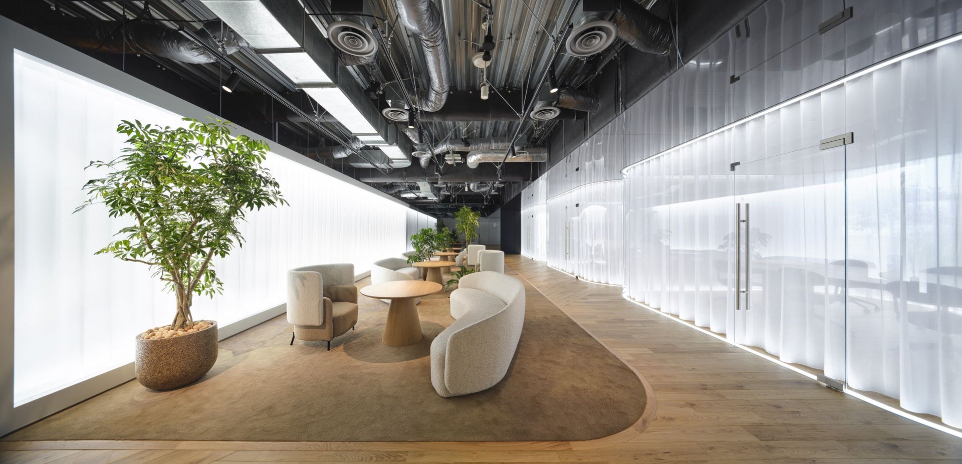 NOMURA Co.,Ltd. Recruiting Space "tokeru" 1