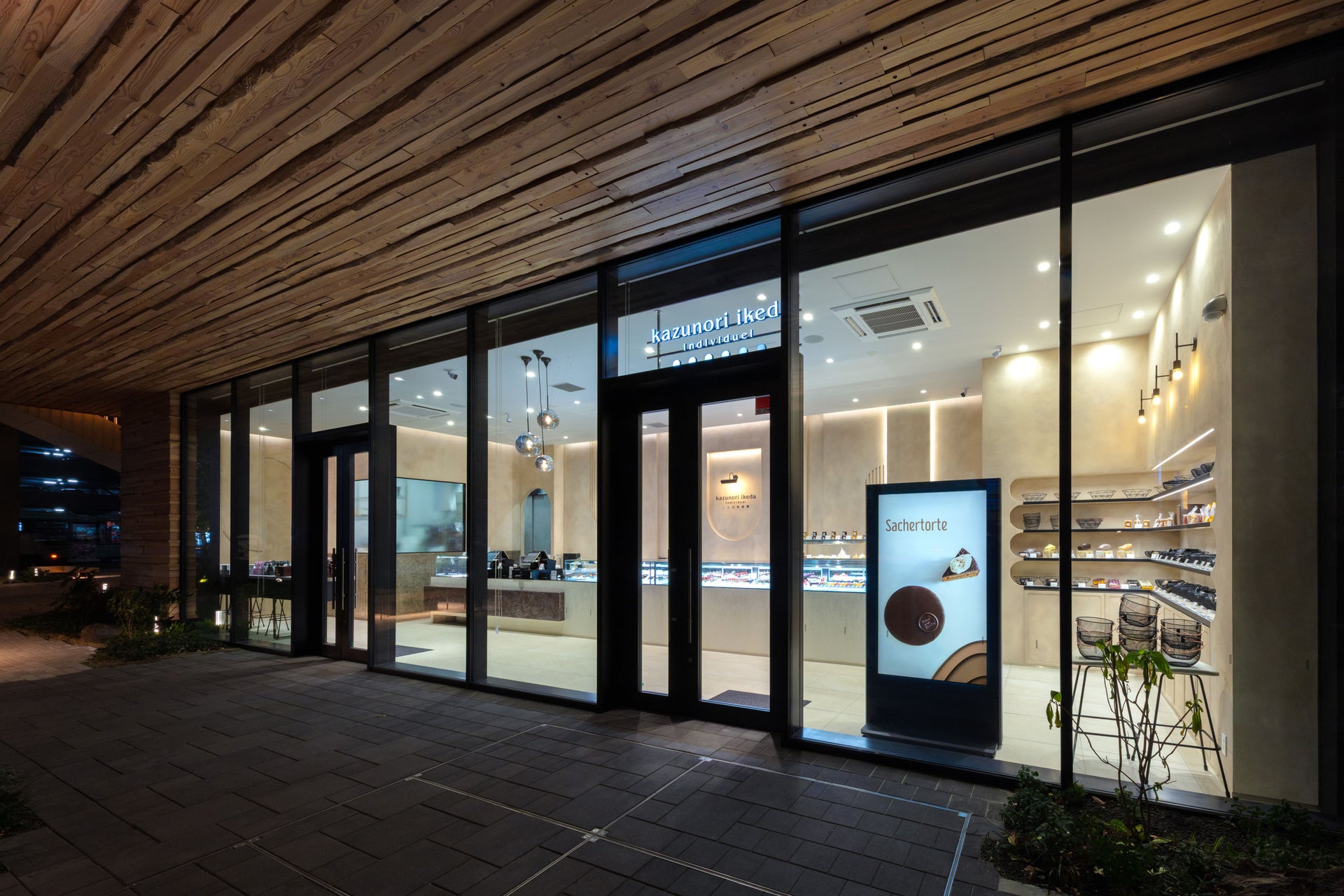 Kazunori Ikeda Individual Minamimachi-dori Store 5